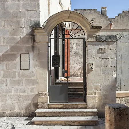 Apartment Guesthost - Domus Tua Matera